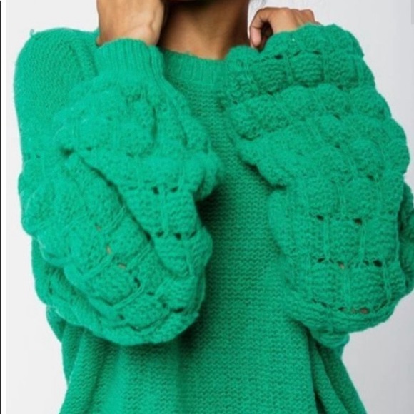 Emerald/kelly green sweater with detailed sleeves - Picture 3 of 5